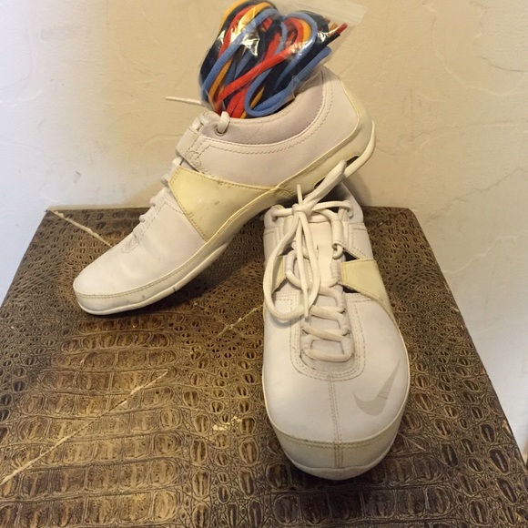 Nike cheer shoe