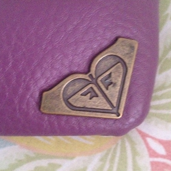 Crossbody - Picture 2 of 3