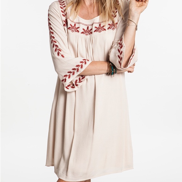 Dresses & Skirts - 🌻HP🌻Cream Boho Dress