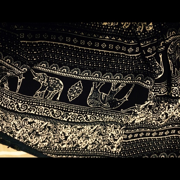 Flowy top - Picture 2 of 2