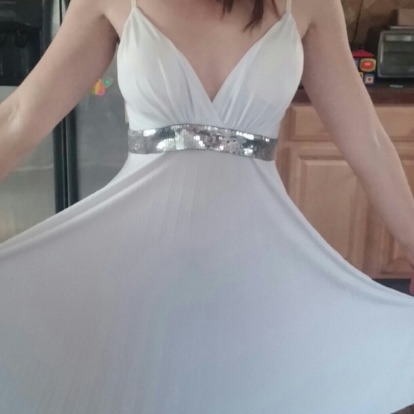 SOLD in bundle.        Marilyn monroe dress medium