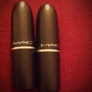 2 lipsticks