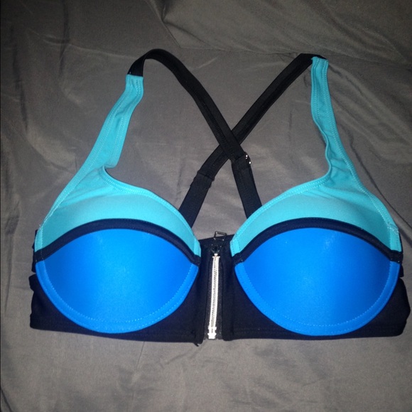 Brand New Swimsuit Top - Picture 3 of 4