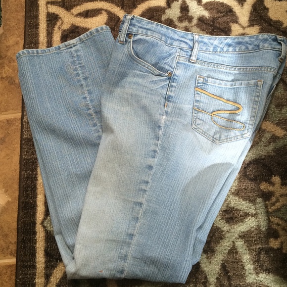 Seven 7 Flare Premium Jeans!!