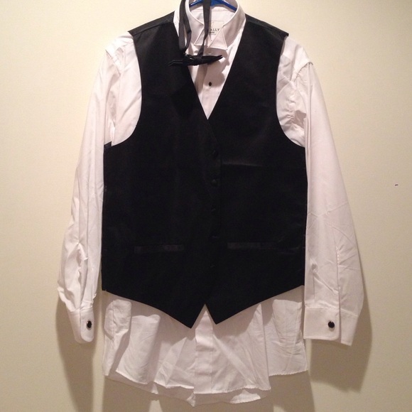 Tux - Picture 3 of 4