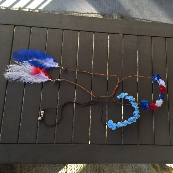2 Flower headbands 💙 - Picture 2 of 4