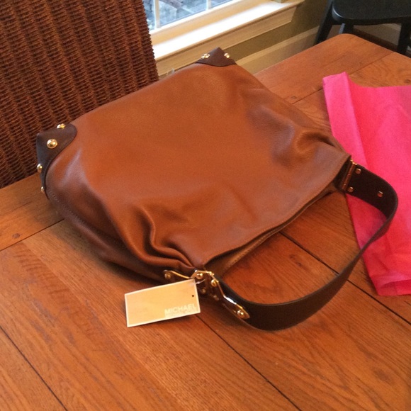 Michael Kors Handbags - Large leather Michael Kors tote new with tags