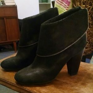 Like New Michael Kors Ankle Booties!!