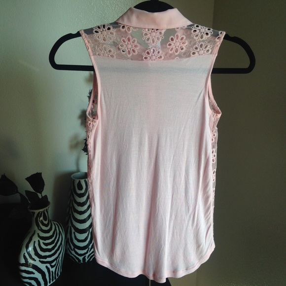 Pink Flower Button Up - Picture 3 of 3