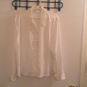 Laura and Jayne collection white blouse size 16.