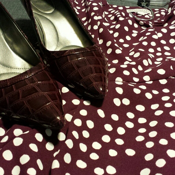 SOLD - Picture 4 of 4