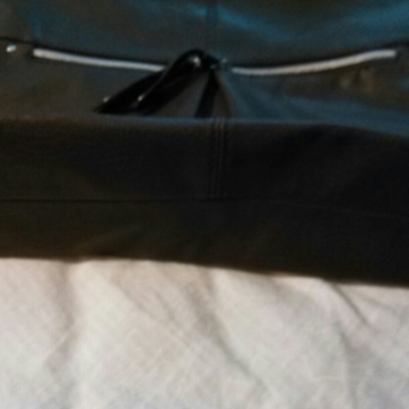 Handbag - Picture 3 of 3