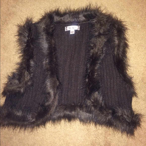 Brown fur mini vest