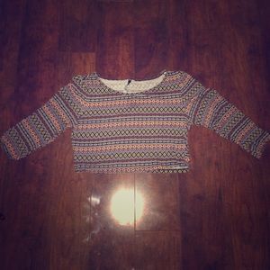 Long sleeve crop top