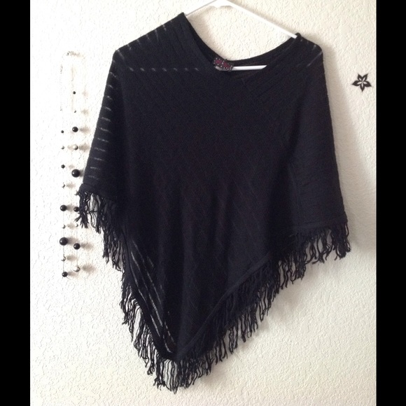 Sweaters - Fringe Poncho