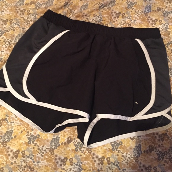 BUNDLE! Light pink & black running shorts