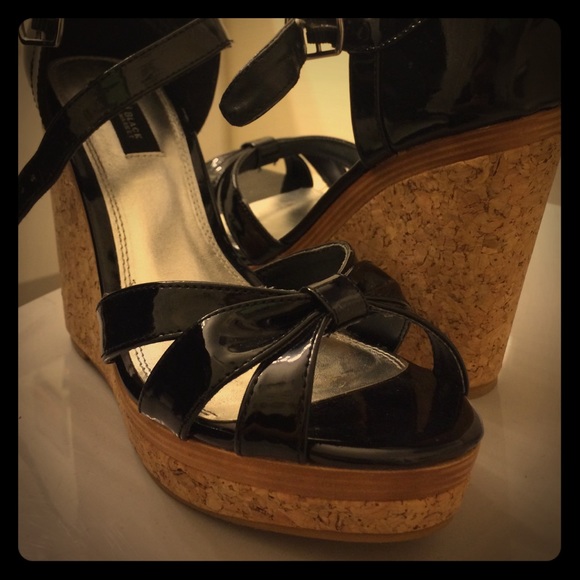 BRAND NEW WEDGES SIZE 7