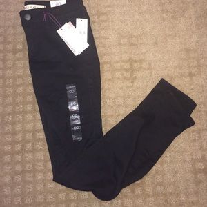 Black Skinny Jeans