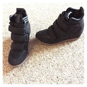 Wedge sneakers