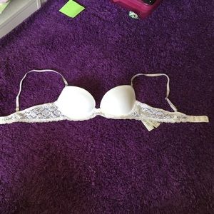 White Gilly Hicks Demi bra