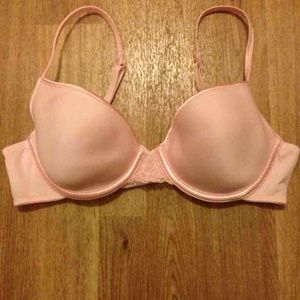 FLASH SALE⚡️ANGELS...VS BRA 💜❤️💙