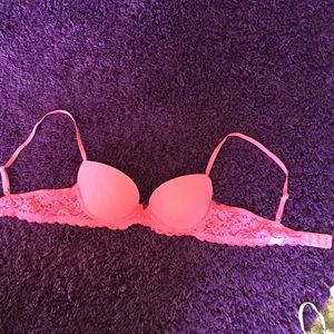Pink Gilly Hicks Demi bra