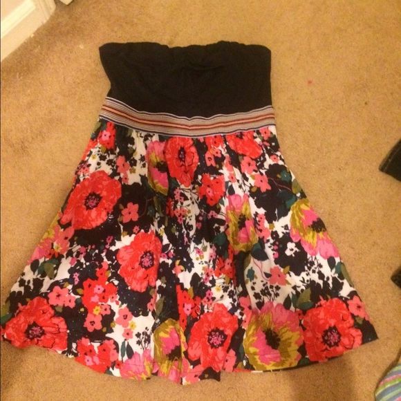 Flower print strapless sun dress