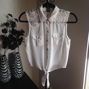 White lace ButtonUp top