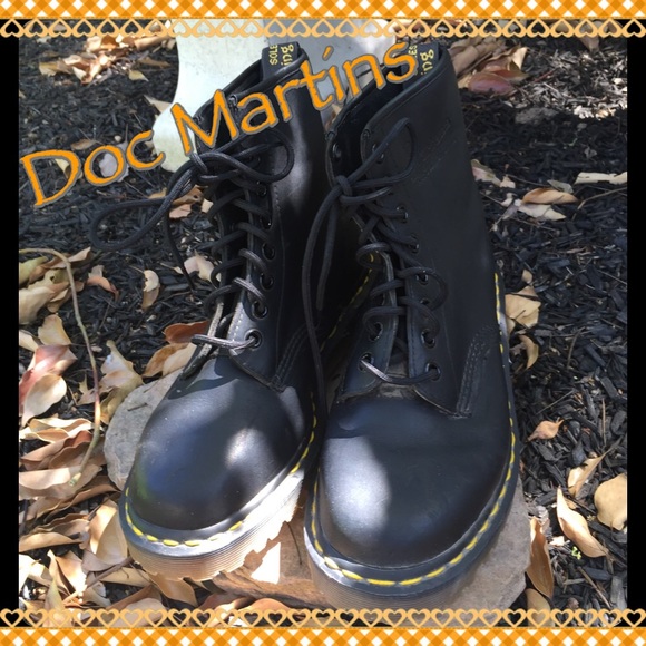 Dr. Martens Shoes - 😎DOC😎