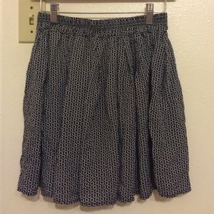 Brandy Melville daisy print Luma skirt