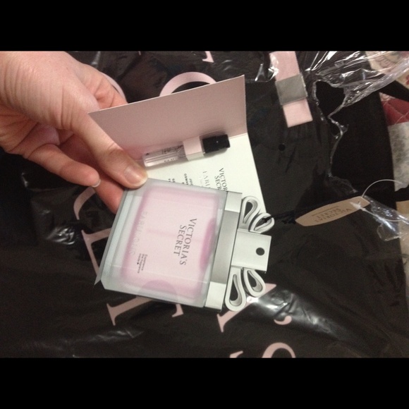 🔴Traded🔴 Victoria's Secret Tote - Picture 4 of 4