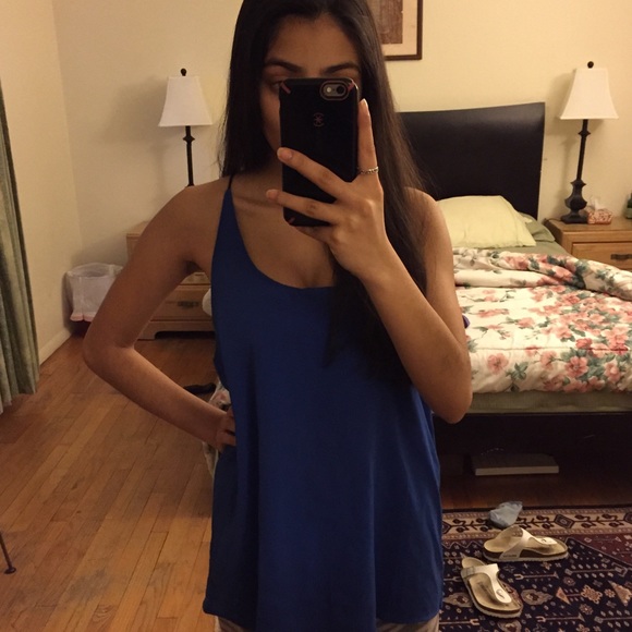 Tobi Roxi T-Back Tank - Picture 3 of 4