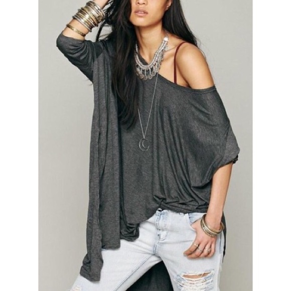 Tops - Draped flowy tee NWT L