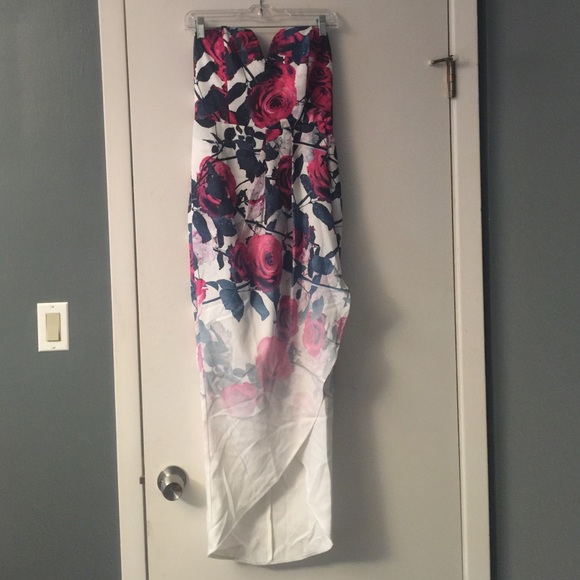 Never worn rose patterned dress, amazing for prom!