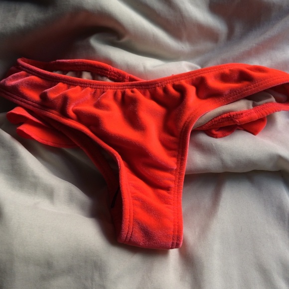 TYLER ROSE bikini bottoms💖 - Picture 2 of 3