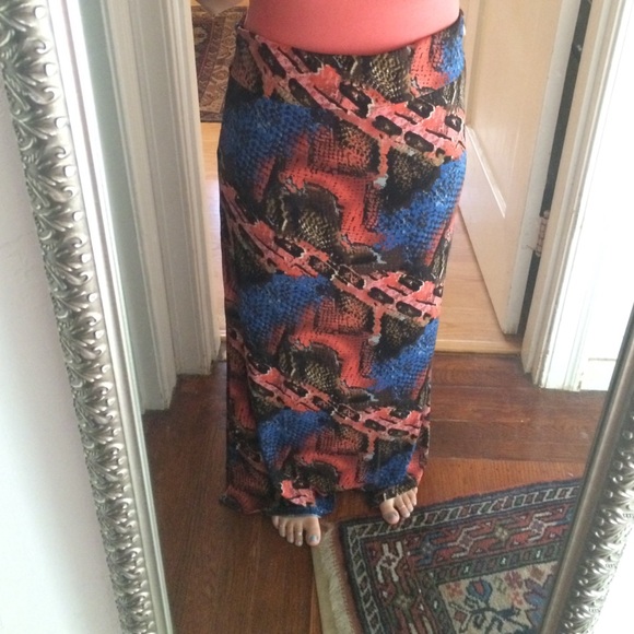 BCBG maxi skirt