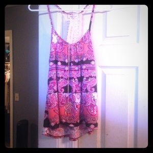 🌟 BLITZ SALE 🌟 Hot tank!