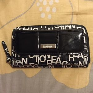 BRAND NEW Kenneth Cole Reaction Wallet