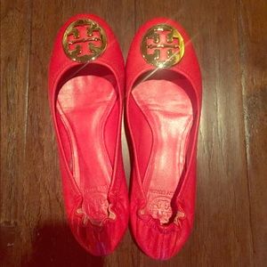 Tory Burch Reva Flats in Lobster Red