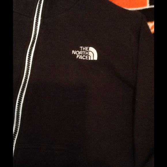 North face - Picture 4 of 4
