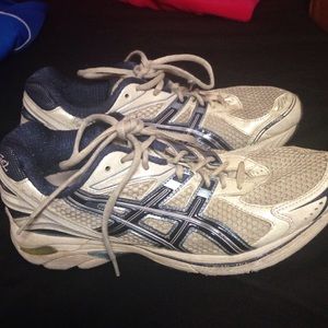ASICS Running shoe