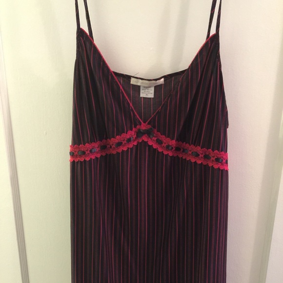 Black and red striped nightgown