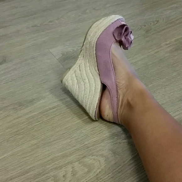 Lavender Platform Wedges - Picture 2 of 3
