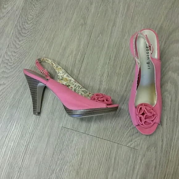 Coral/Pink Heels - Picture 1 of 3