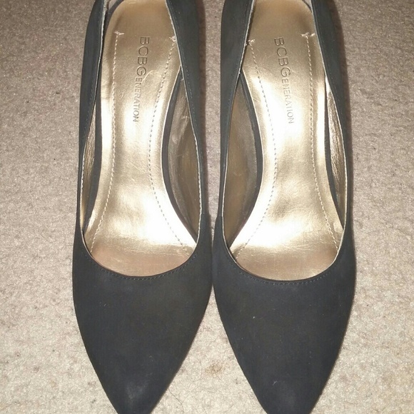 Black suede BCBG pumps