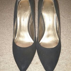Black suede BCBG pumps