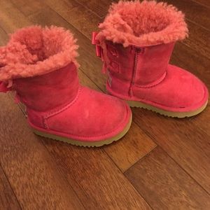 Pre loved toddler uggs size 6