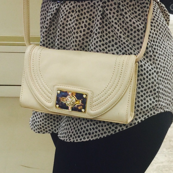 Tory Burch Beige Cross body with Tortoise Logo