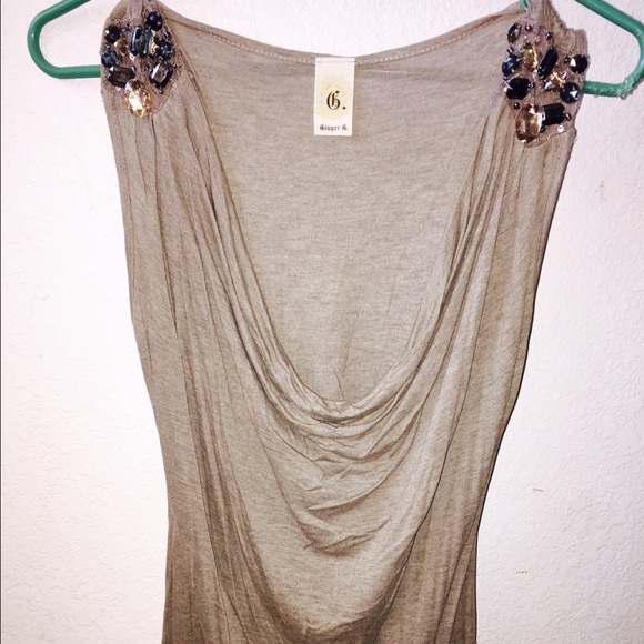 Grey shirt with a brown tint
