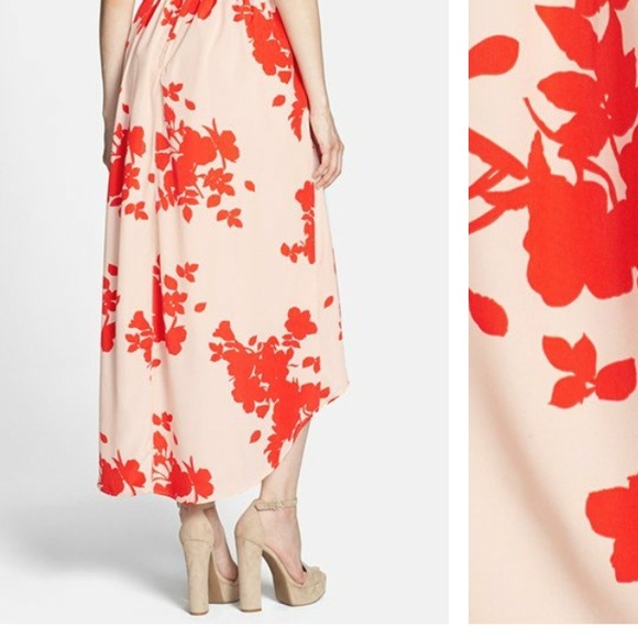 Brand new skirt - Picture 2 of 4